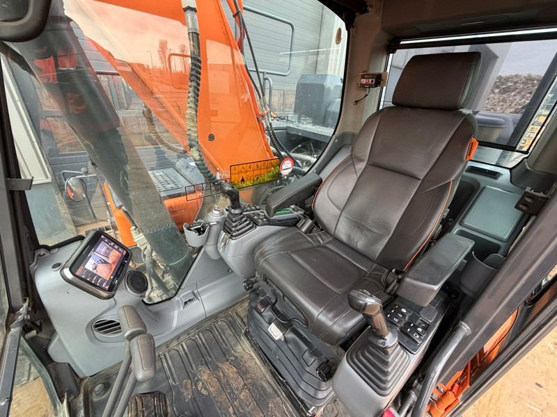 Excavator pe şenile Doosan DX225LC-7: Foto 20 Excavator pe şenile Doosan DX225LC-7: Foto 20