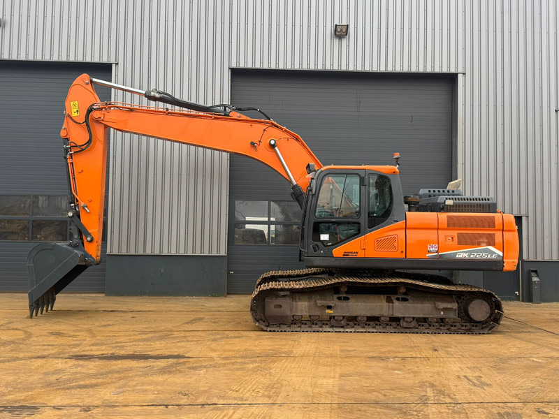 Doosan DX225LC-7 - Excavator pe şenile: Foto 1 Doosan DX225LC-7 - Excavator pe şenile: Foto 1