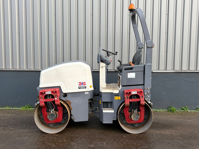 Dynapac CC1200 - Cilindru compactor: Foto 1 Dynapac CC1200 - Cilindru compactor: Foto 1