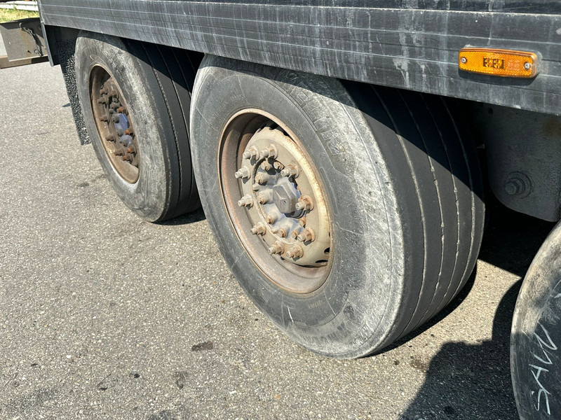 Semiremorcă frigider Gray and Adams Meat Hook Thermo King SLXE 400: Foto 14 Semiremorcă frigider Gray and Adams Meat Hook Thermo King SLXE 400: Foto 14