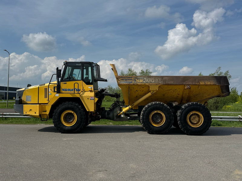 Komatsu HM300-2 - Camion articulat: Foto 1 Komatsu HM300-2 - Camion articulat: Foto 1
