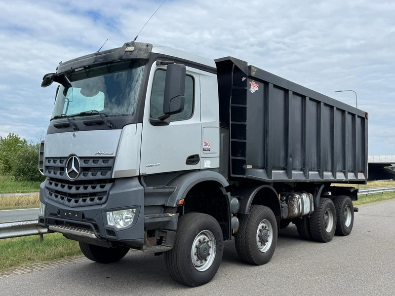 MERCEDESBENZ Arocs 4848 8x8 tipper - Camion basculantă: Foto 1 MERCEDESBENZ Arocs 4848 8x8 tipper - Camion basculantă: Foto 1