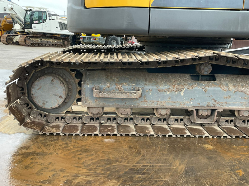 Excavator pe şenile Volvo ECR145EL: Foto 15