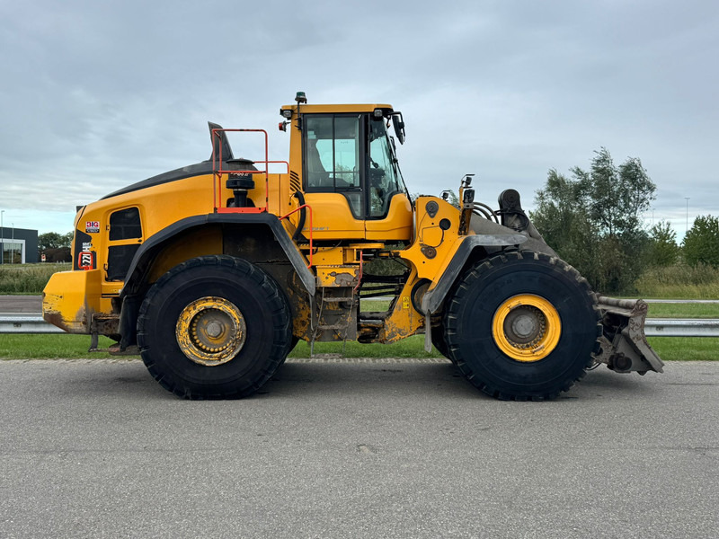 Volvo L220H - Încărcător frontal pe pneuri: Foto 5 Volvo L220H - Încărcător frontal pe pneuri: Foto 5