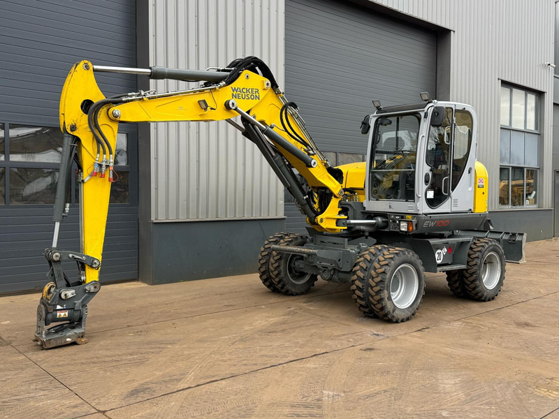 WACKER NEUSON EW100 E06-03 - Excavator pe roţi: Foto 2 WACKER NEUSON EW100 E06-03 - Excavator pe roţi: Foto 2