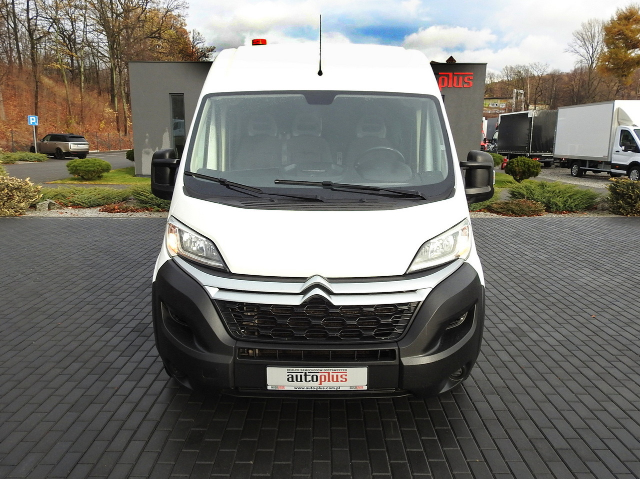 CITROEN JUMPER BOX DELIVERY VAN 6 SEATS AIR CONDITIONING 140HP - Dubă: Foto 5 CITROEN JUMPER BOX DELIVERY VAN 6 SEATS AIR CONDITIONING 140HP - Dubă: Foto 5