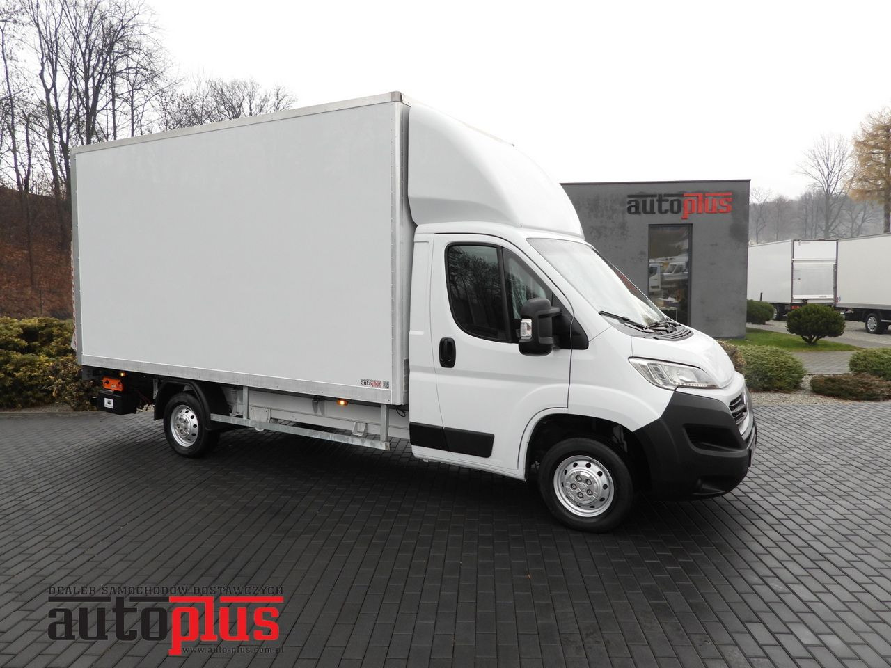 FIAT DUCATO BOX LIFT 8 PALLETS CRUISE CONTROL NAVIGATION LED LIGHTS AIR CONDITIONING 130HP - Autoutilitară box: Foto 1 FIAT DUCATO BOX LIFT 8 PALLETS CRUISE CONTROL NAVIGATION LED LIGHTS AIR CONDITIONING 130HP - Autoutilitară box: Foto 1