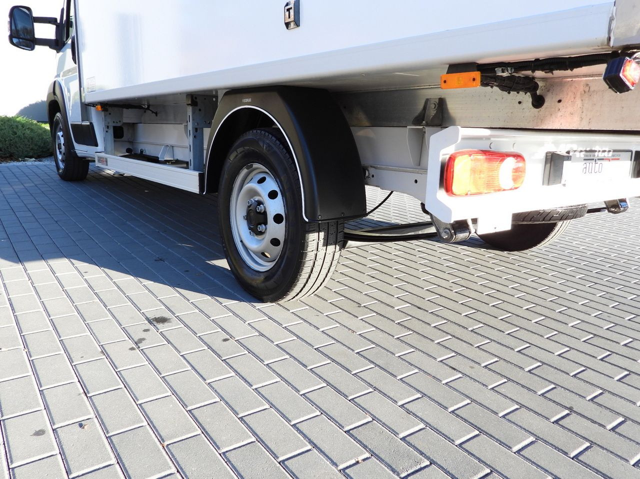 Autoutilitară frigorifica FIAT DUCATO REGRIGERATOR BOX -5*C HEATING FUNCTION AIR CONDITIONING 140HP: Foto 17 Autoutilitară frigorifica FIAT DUCATO REGRIGERATOR BOX -5*C HEATING FUNCTION AIR CONDITIONING 140HP: Foto 17