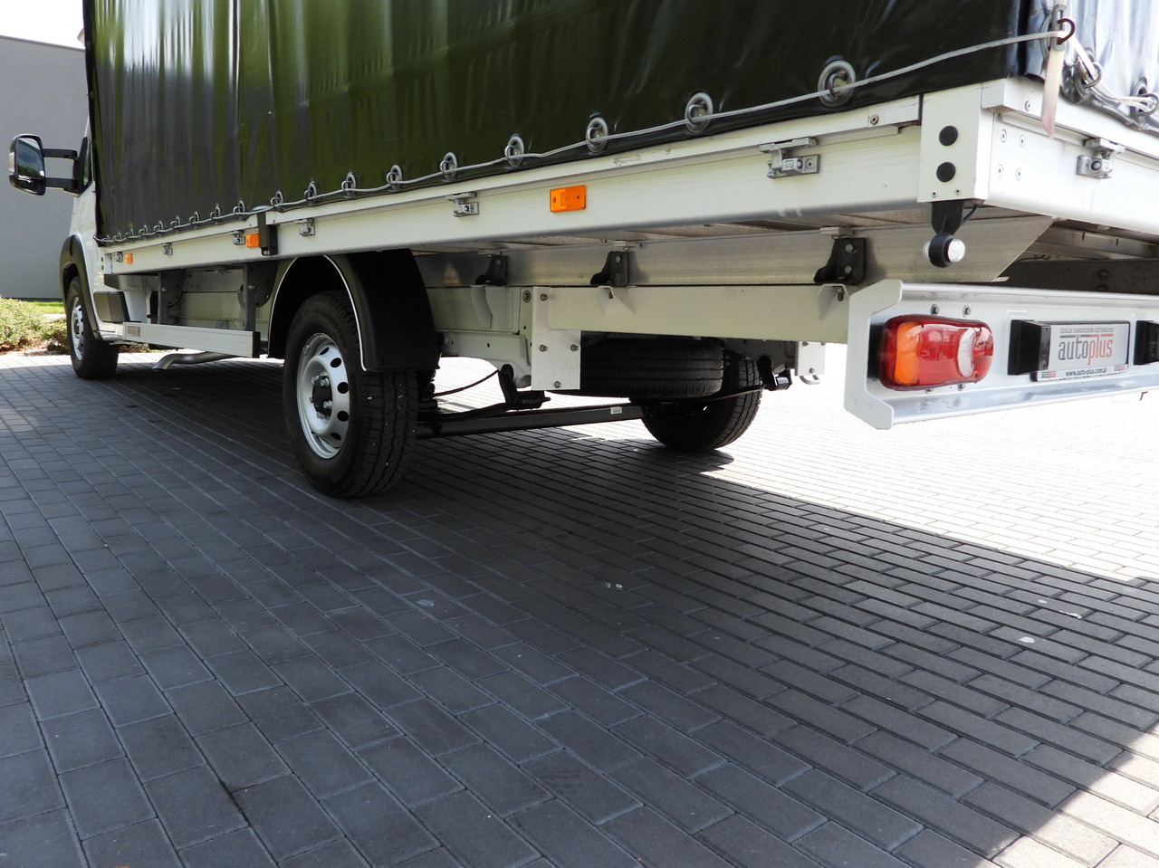 Autoutilitară cu prelată FIAT DUCATO TARPAULIN 10 PALLETS WEBASTO CRUISE CONTROL AIR CONDITIONING LED LIGHTS PNEUMATICS 160HP: Foto 16 Autoutilitară cu prelată FIAT DUCATO TARPAULIN 10 PALLETS WEBASTO CRUISE CONTROL AIR CONDITIONING LED LIGHTS PNEUMATICS 160HP: Foto 16