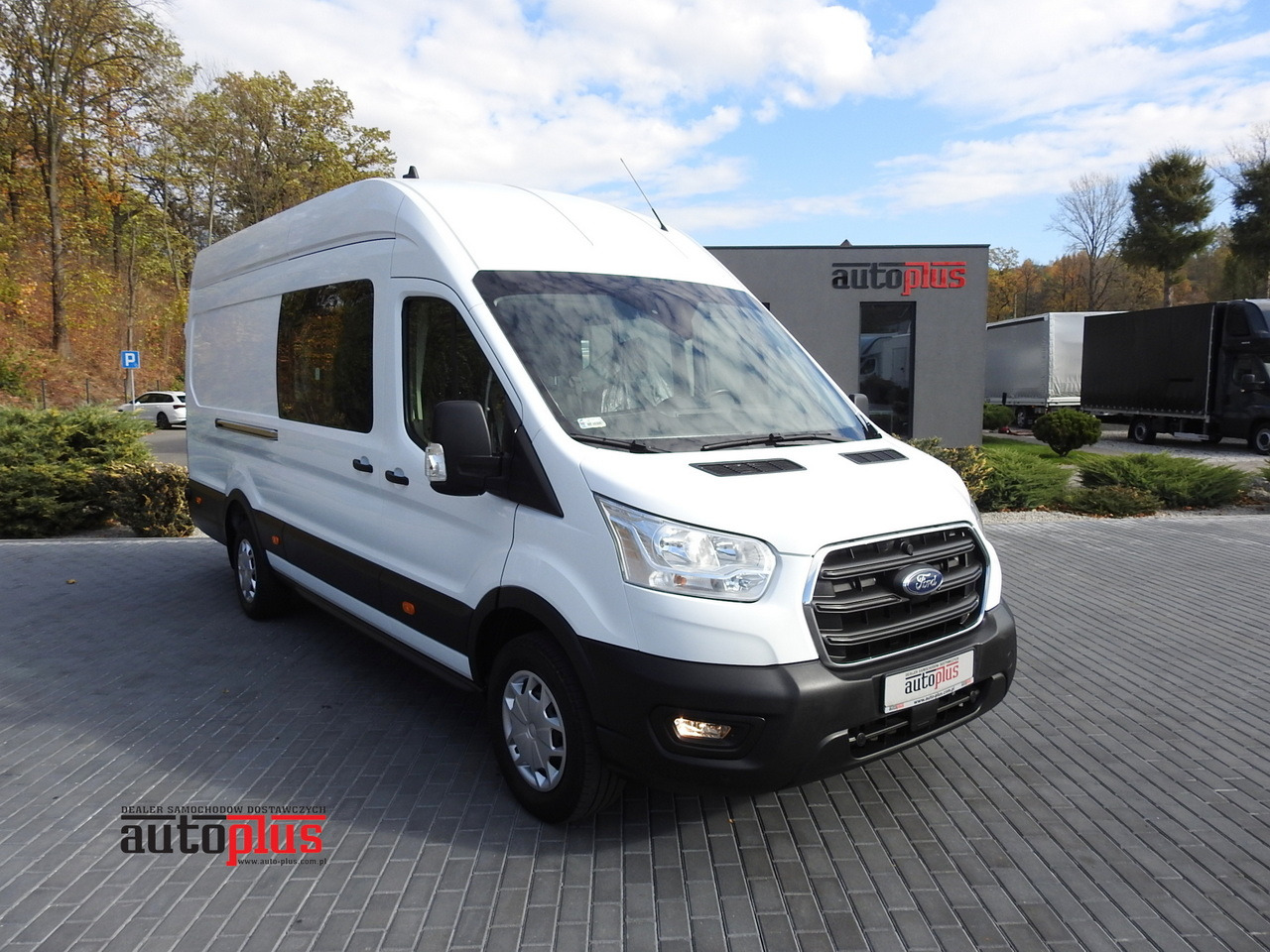 FORD TRANSIT BOX DELIVERY VAN 6 SEATS CRUISE CONTROL AIR CONDITIONING LED LIGHTS 130HP - Dubă: Foto 1 FORD TRANSIT BOX DELIVERY VAN 6 SEATS CRUISE CONTROL AIR CONDITIONING LED LIGHTS 130HP - Dubă: Foto 1