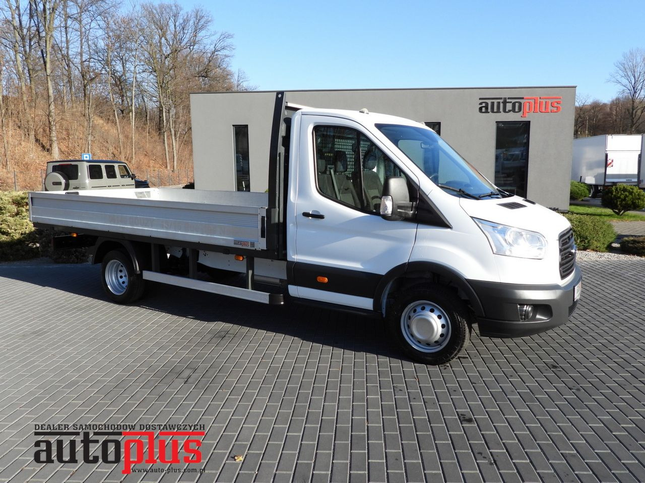 FORD TRANSIT STAKE BODY 8 PALLETS TWIN WHEELS AIR CONDITIONING 155HP - Autoutilitară cu platformă: Foto 1 FORD TRANSIT STAKE BODY 8 PALLETS TWIN WHEELS AIR CONDITIONING 155HP - Autoutilitară cu platformă: Foto 1