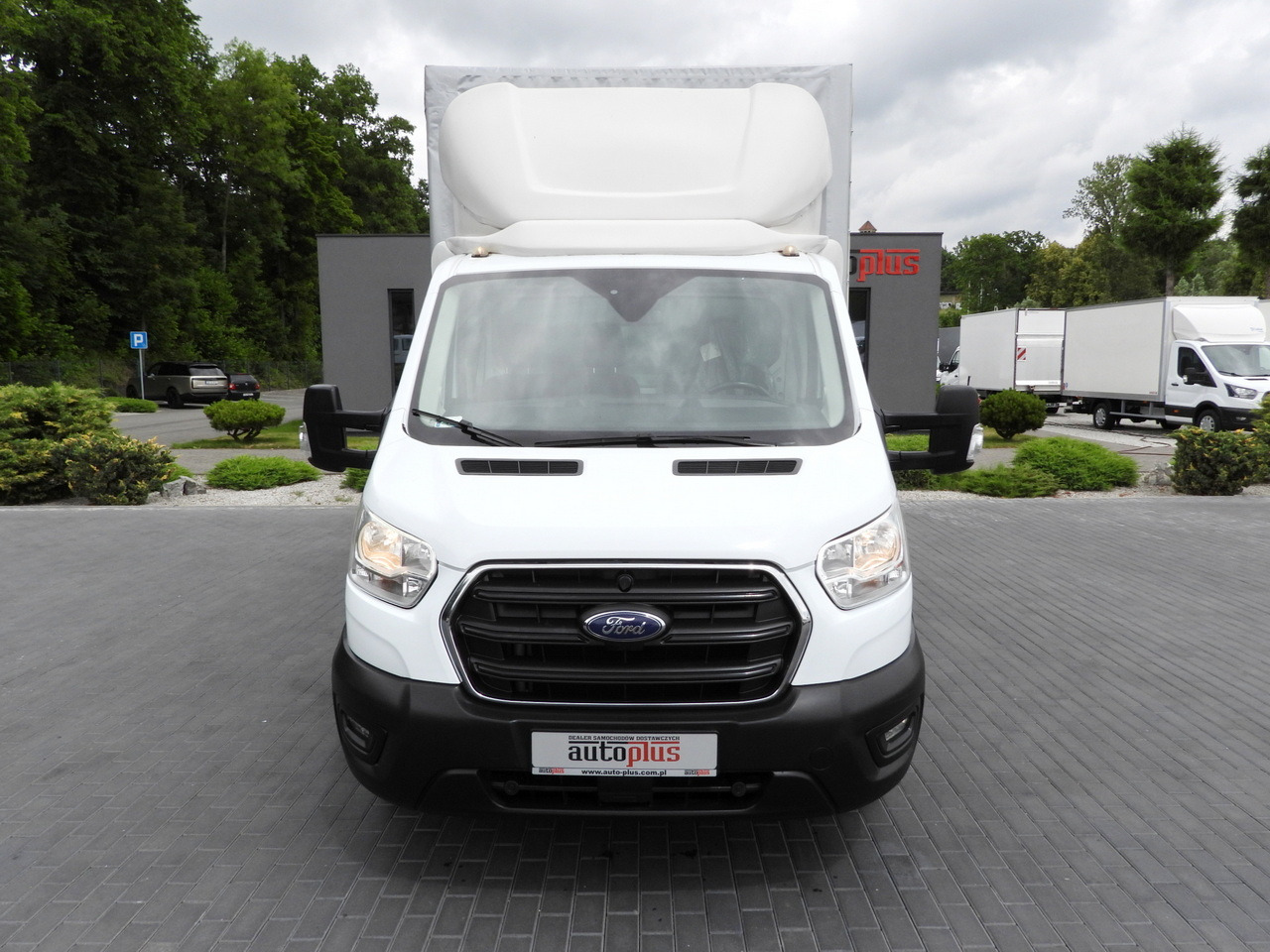 FORD TRANSIT TARPAULIN 8 PALLETS CRUISE CONTROL LED LIGHTS TWIN WHEELS AIR CONDITIONING 130HP - Autoutilitară cu prelată: Foto 5 FORD TRANSIT TARPAULIN 8 PALLETS CRUISE CONTROL LED LIGHTS TWIN WHEELS AIR CONDITIONING 130HP - Autoutilitară cu prelată: Foto 5