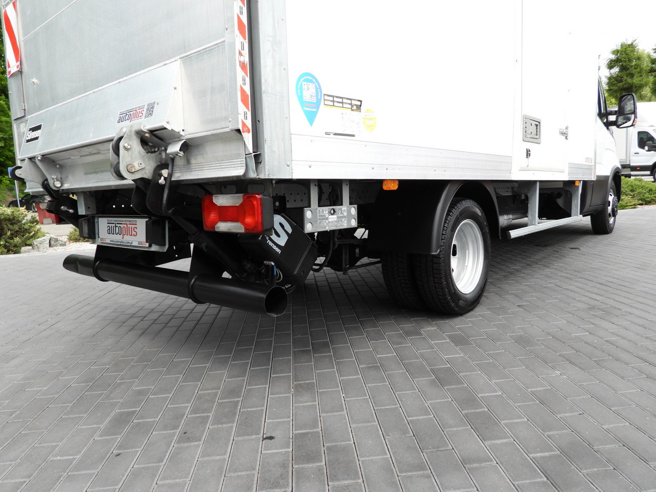 Autoutilitară box IVECO DAILY 35C16 BOX LIFT 8 PALLETS CRUISE CONTROL TWIN WHEELS AIR CONDITIONING  160HP: Foto 26