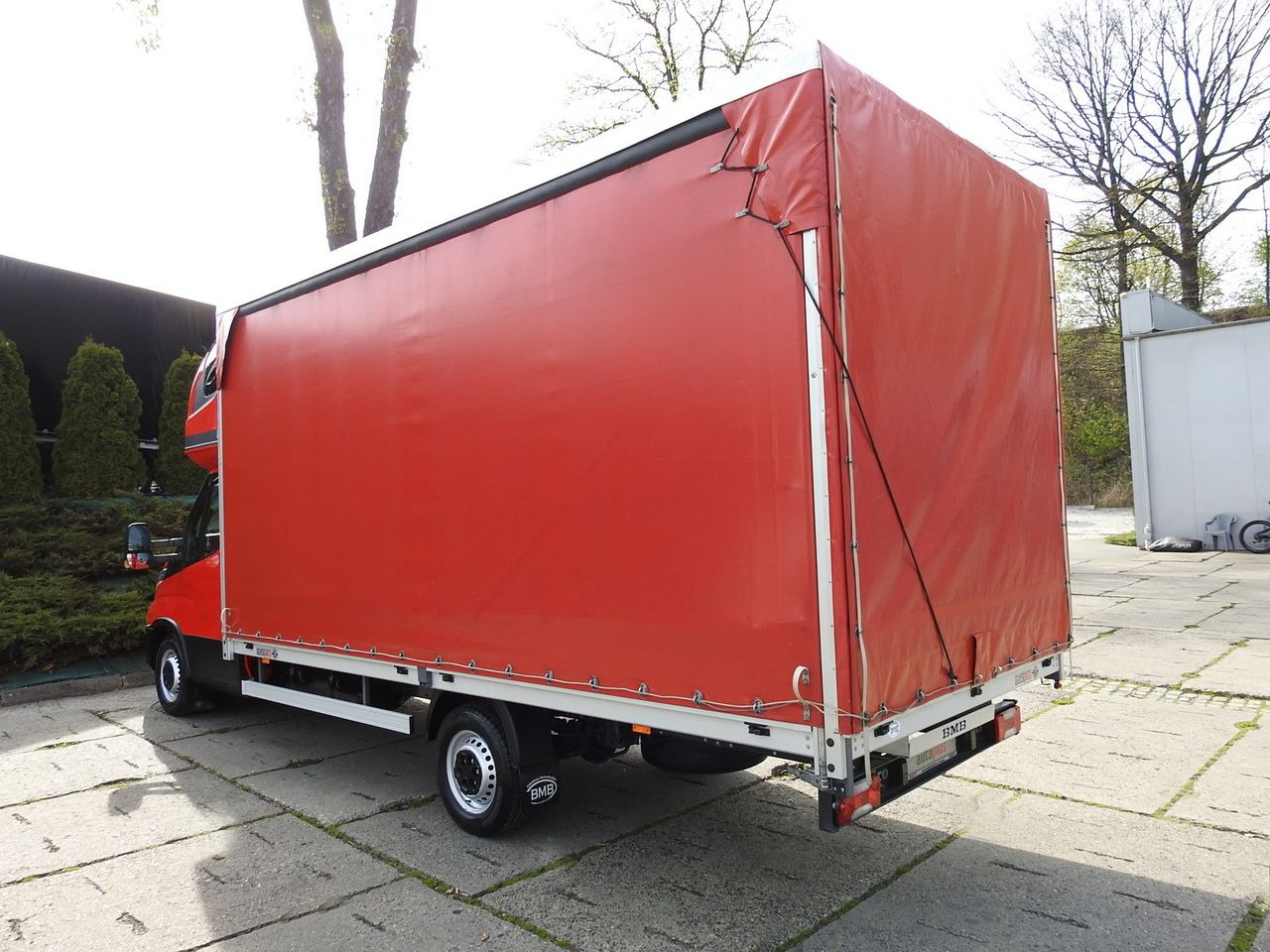 Autoutilitară cu prelată IVECO DAILY 35S18 TARPAULIN 10 PALLETS WEBASTO CRUISE CONTROL LED LIGHTS AIR CONDITIONING  180HP: Foto 10