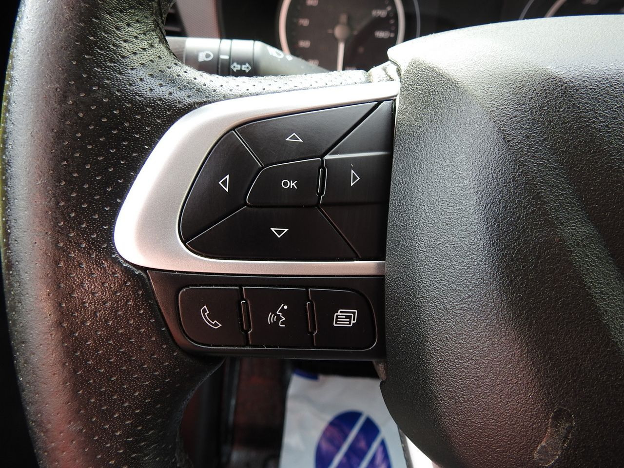 Autoutilitară cu prelată IVECO DAILY 35S18 TARPAULIN 10 PALLETS WEBASTO CRUISE CONTROL LED LIGHTS AIR CONDITIONING  180HP: Foto 33