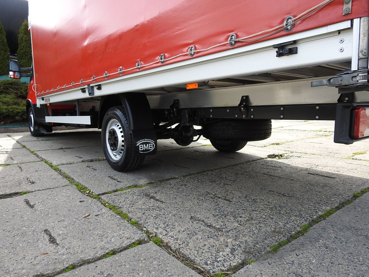 Autoutilitară cu prelată IVECO DAILY 35S18 TARPAULIN 10 PALLETS WEBASTO CRUISE CONTROL LED LIGHTS AIR CONDITIONING  180HP: Foto 16