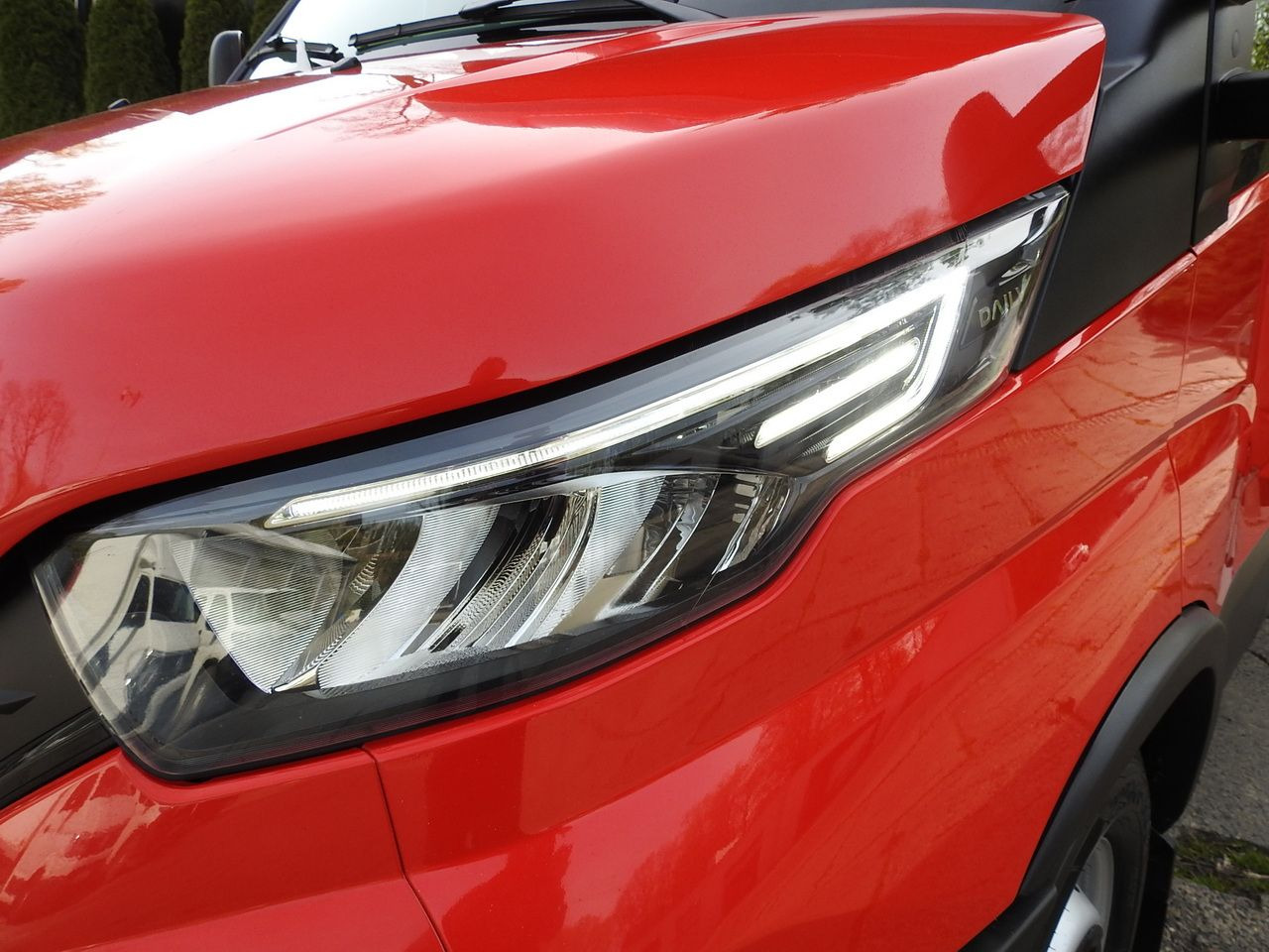 Autoutilitară cu prelată IVECO DAILY 35S18 TARPAULIN 10 PALLETS WEBASTO CRUISE CONTROL LED LIGHTS AIR CONDITIONING  180HP: Foto 19