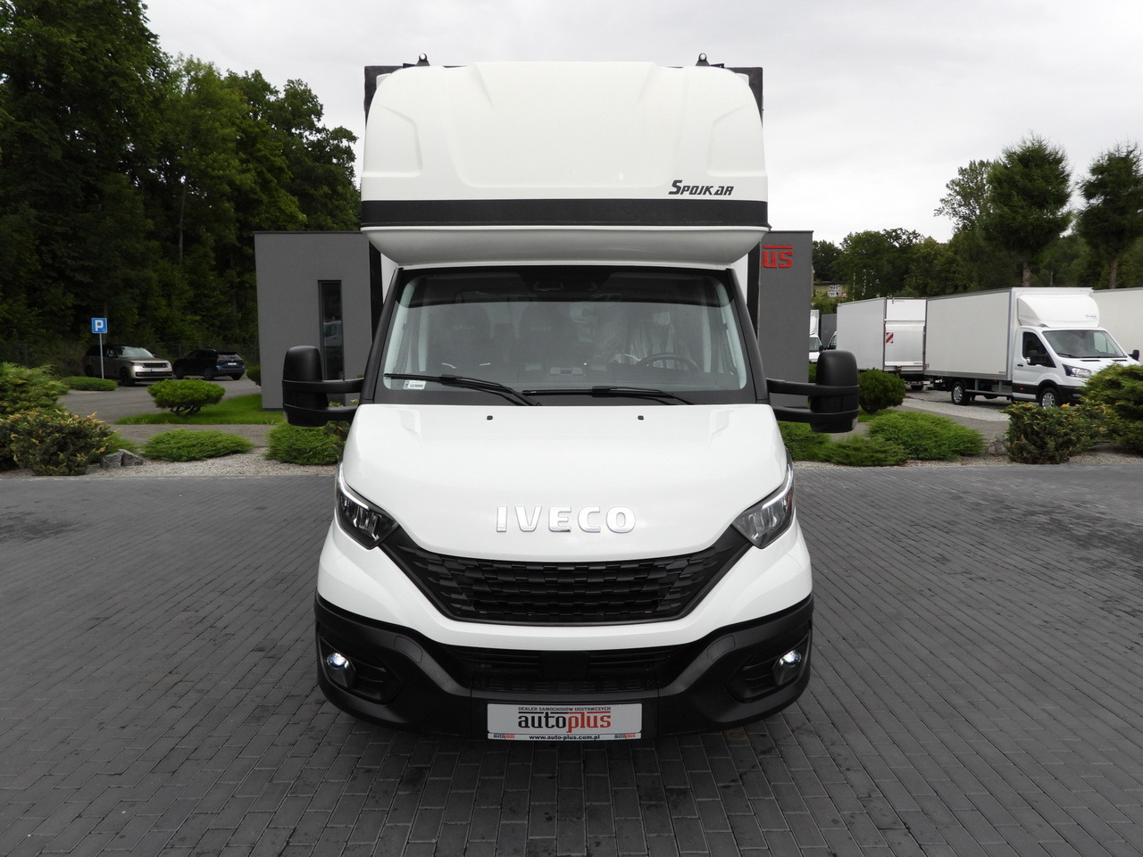 IVECO DAILY 35S18 TARPAULIN 10 PALLETS WEBASTO CRUISE CONTROL NAVIGATION LED LIGHTS AIR CONDITIONING 180HP - Autoutilitară cu prelată: Foto 5 IVECO DAILY 35S18 TARPAULIN 10 PALLETS WEBASTO CRUISE CONTROL NAVIGATION LED LIGHTS AIR CONDITIONING 180HP - Autoutilitară cu prelată: Foto 5