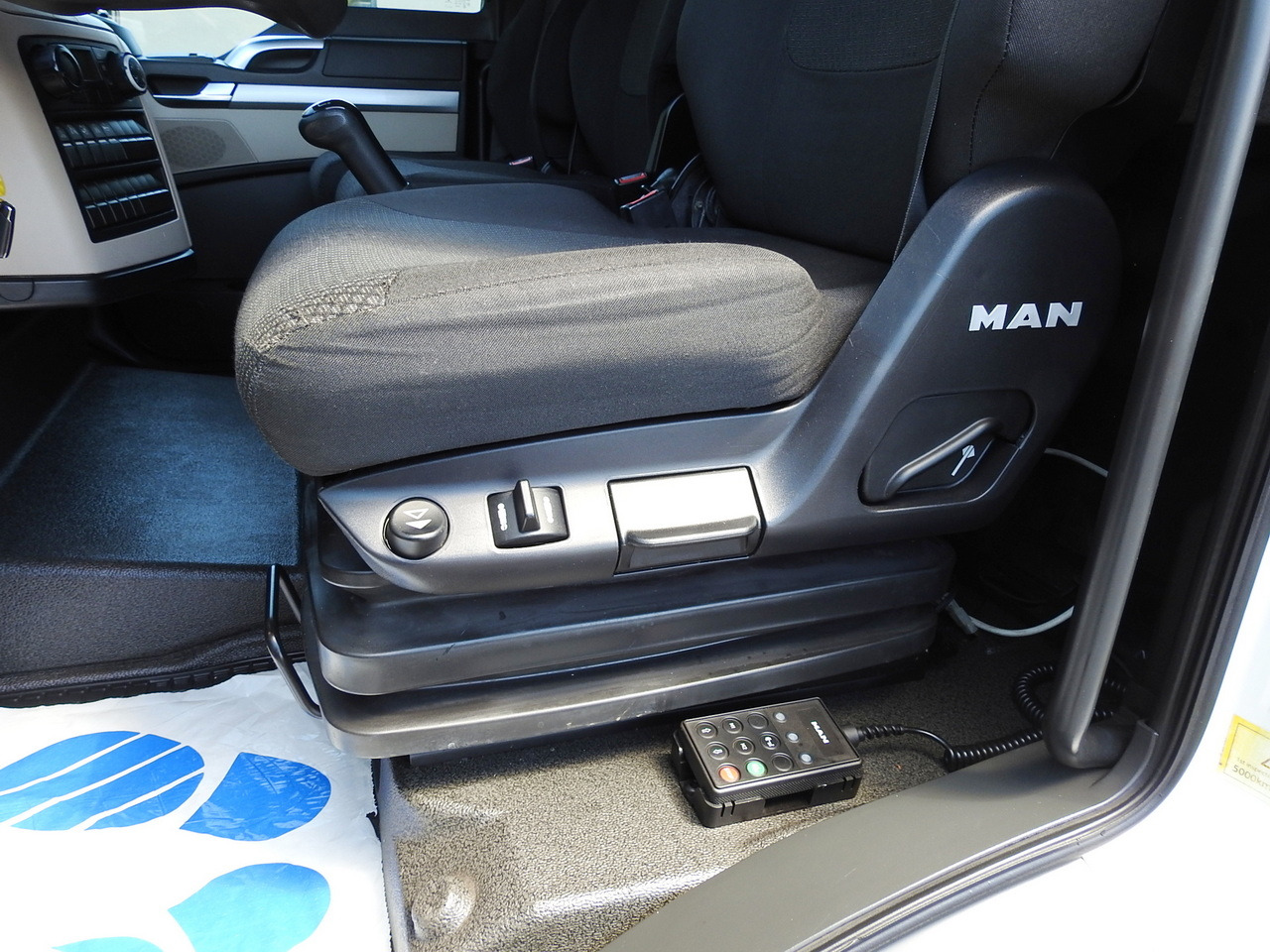 MAN TGL 10.180 REGRIGERATOR BOX -20*C 11 PALLETS POWER SUPPLY 230V AIR CONDITIONING PNEUMATICS TWIN WHEELS 180HP în leasing MAN TGL 10.180 REGRIGERATOR BOX -20*C 11 PALLETS POWER SUPPLY 230V AIR CONDITIONING PNEUMATICS TWIN WHEELS 180HP: Foto 34 MAN TGL 10.180 REGRIGERATOR BOX -20*C 11 PALLETS POWER SUPPLY 230V AIR CONDITIONING PNEUMATICS TWIN WHEELS 180HP în leasing MAN TGL 10.180 REGRIGERATOR BOX -20*C 11 PALLETS POWER SUPPLY 230V AIR CONDITIONING PNEUMATICS TWIN WHEELS 180HP: Foto 34