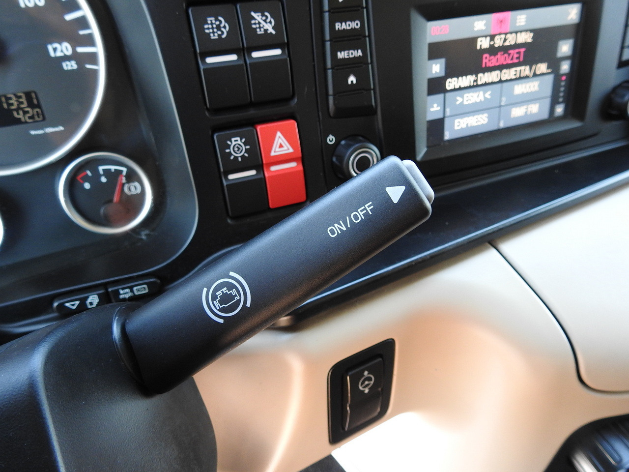 MAN TGL 10.180 REGRIGERATOR BOX -20*C 11 PALLETS POWER SUPPLY 230V AIR CONDITIONING PNEUMATICS TWIN WHEELS 180HP în leasing MAN TGL 10.180 REGRIGERATOR BOX -20*C 11 PALLETS POWER SUPPLY 230V AIR CONDITIONING PNEUMATICS TWIN WHEELS 180HP: Foto 38 MAN TGL 10.180 REGRIGERATOR BOX -20*C 11 PALLETS POWER SUPPLY 230V AIR CONDITIONING PNEUMATICS TWIN WHEELS 180HP în leasing MAN TGL 10.180 REGRIGERATOR BOX -20*C 11 PALLETS POWER SUPPLY 230V AIR CONDITIONING PNEUMATICS TWIN WHEELS 180HP: Foto 38