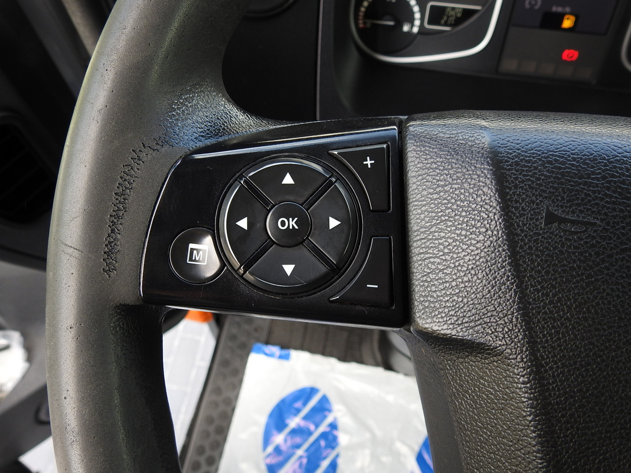 Camion cu prelată MERCEDES ATEGO 1221 TARPAULIN LIFT 16 PALLETS WEBASTO AIR CONDITIONING PNEUMATICS TWIN WHEELS 230HP: Foto 45 Camion cu prelată MERCEDES ATEGO 1221 TARPAULIN LIFT 16 PALLETS WEBASTO AIR CONDITIONING PNEUMATICS TWIN WHEELS 230HP: Foto 45