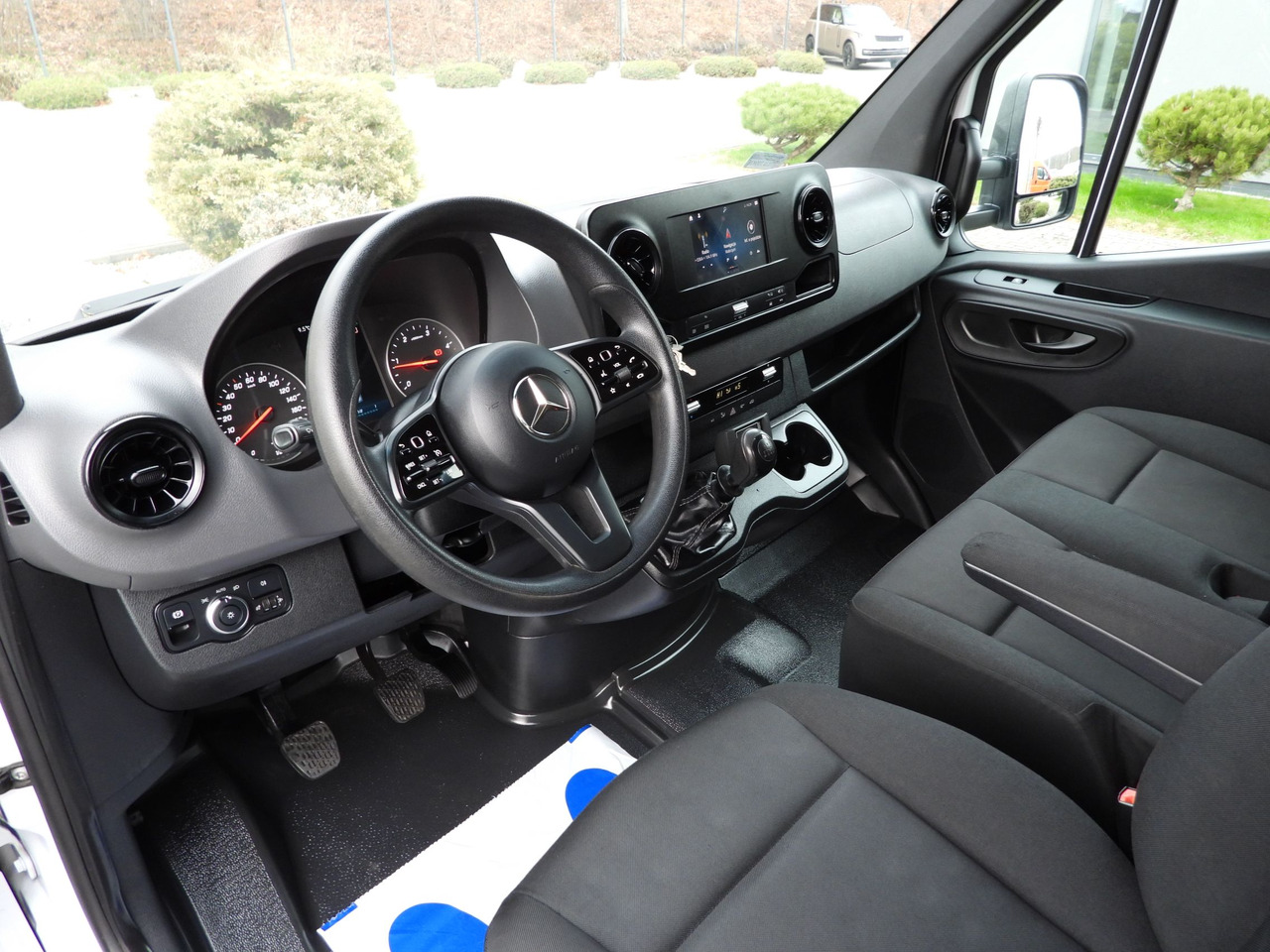 MERCEDES SPRINTER 314 REGRIGERATOR BOX -1*C CRUISE CONTROL NAVIGATION AIR CONDITIONING 140HP - Autoutilitară frigorifica: Foto 2 MERCEDES SPRINTER 314 REGRIGERATOR BOX -1*C CRUISE CONTROL NAVIGATION AIR CONDITIONING 140HP - Autoutilitară frigorifica: Foto 2