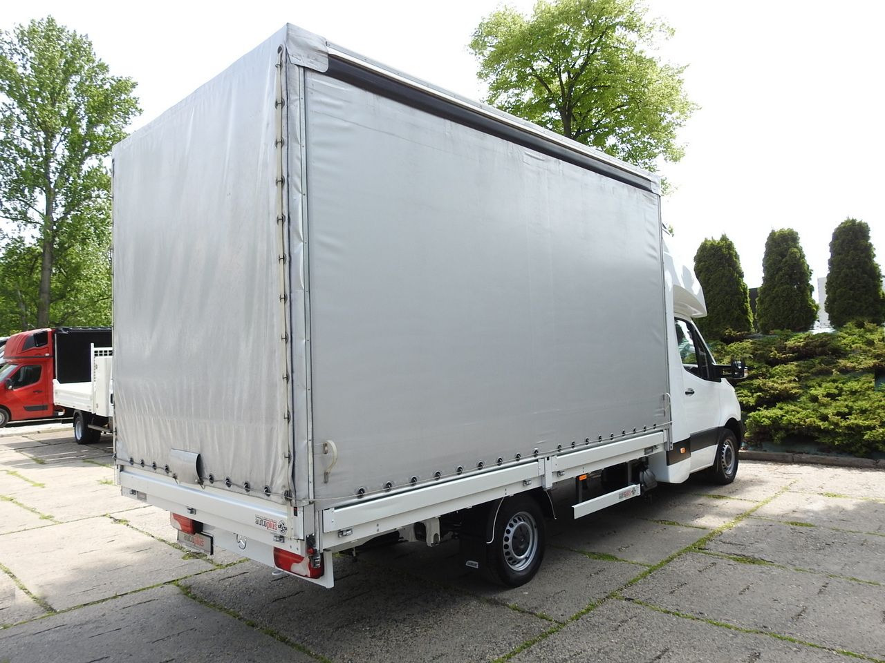 Autoutilitară cu prelată MERCEDES SPRINTER 316 TARPAULIN 10 PALLETS WEBASTO CRUISE CONTROL AIR CONDITIONING 165HP: Foto 13 Autoutilitară cu prelată MERCEDES SPRINTER 316 TARPAULIN 10 PALLETS WEBASTO CRUISE CONTROL AIR CONDITIONING 165HP: Foto 13