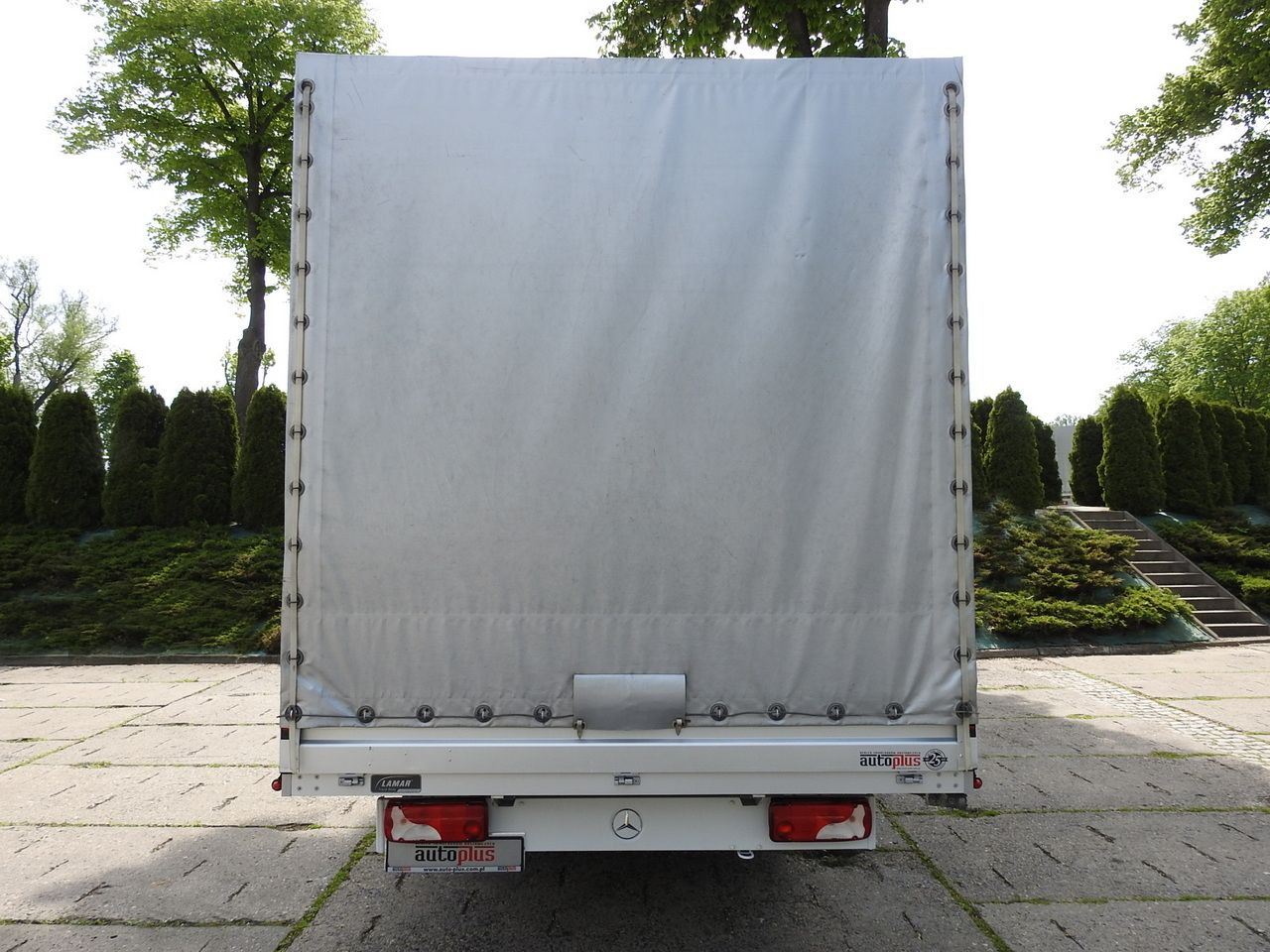 Autoutilitară cu prelată MERCEDES SPRINTER 316 TARPAULIN 10 PALLETS WEBASTO CRUISE CONTROL AIR CONDITIONING 165HP: Foto 11 Autoutilitară cu prelată MERCEDES SPRINTER 316 TARPAULIN 10 PALLETS WEBASTO CRUISE CONTROL AIR CONDITIONING 165HP: Foto 11