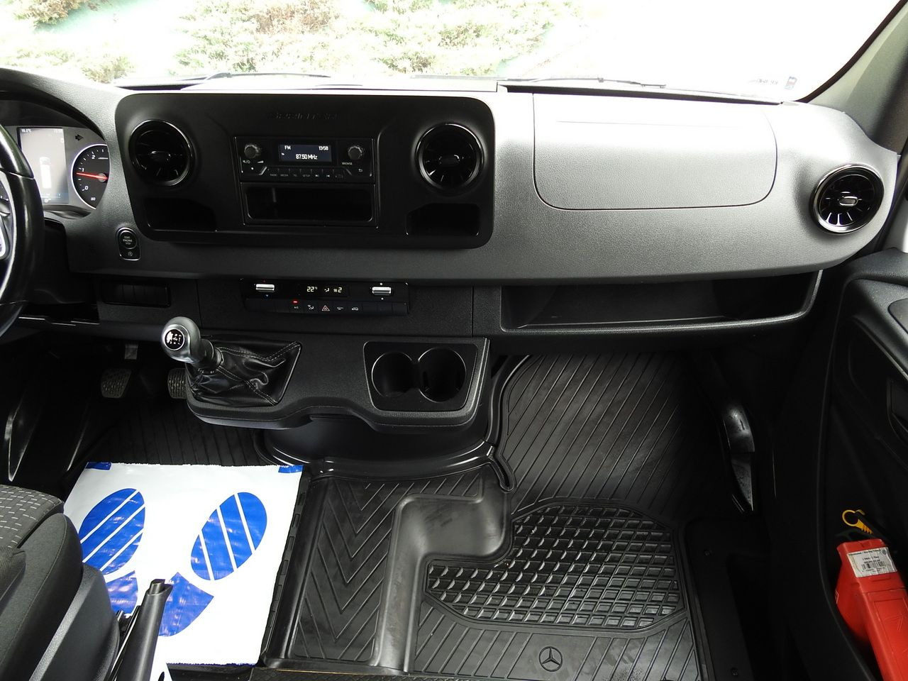 Autoutilitară cu prelată MERCEDES SPRINTER 316 TARPAULIN 10 PALLETS WEBASTO CRUISE CONTROL AIR CONDITIONING 165HP: Foto 34 Autoutilitară cu prelată MERCEDES SPRINTER 316 TARPAULIN 10 PALLETS WEBASTO CRUISE CONTROL AIR CONDITIONING 165HP: Foto 34