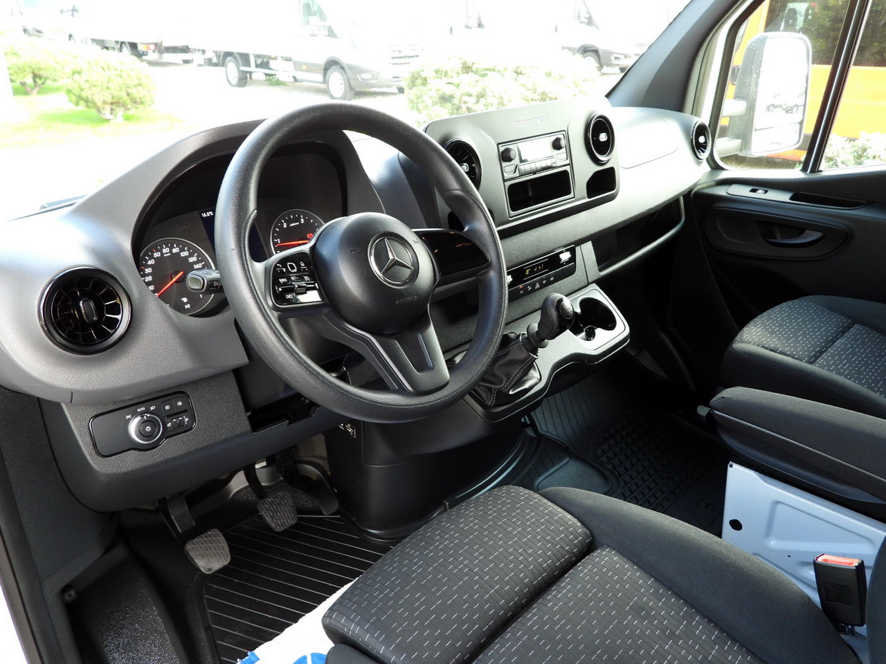 MERCEDES SPRINTER 316 TARPAULIN 8 PALLETS WEBASTO CRUISE CONTROL AIR CONDITIONING 160HP - Autoutilitară cu prelată: Foto 2 MERCEDES SPRINTER 316 TARPAULIN 8 PALLETS WEBASTO CRUISE CONTROL AIR CONDITIONING 160HP - Autoutilitară cu prelată: Foto 2