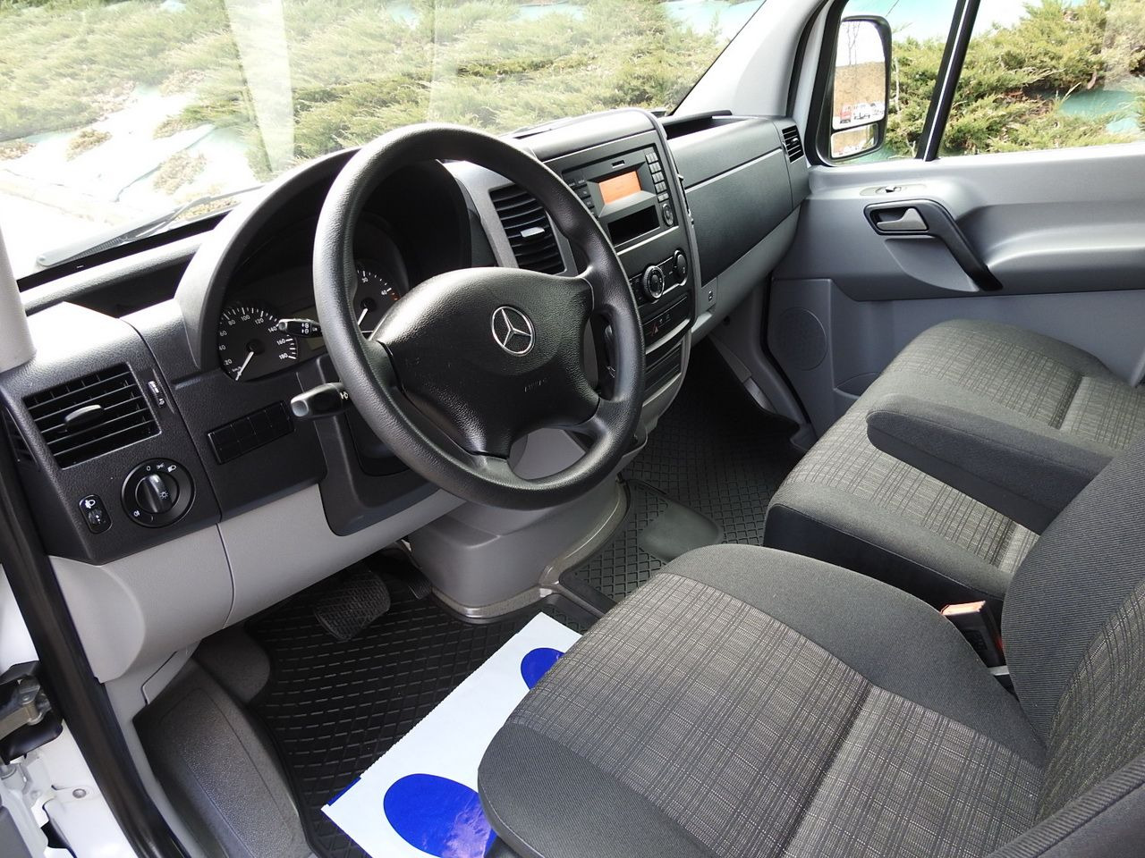 MERCEDES SPRINTER 316 THREE-WAY TIPPER CRUISE CONTROL AUTOMATIC TRANSMISSION AIR CONDITIONING 160HP - Autoutilitară basculantă: Foto 2 MERCEDES SPRINTER 316 THREE-WAY TIPPER CRUISE CONTROL AUTOMATIC TRANSMISSION AIR CONDITIONING 160HP - Autoutilitară basculantă: Foto 2