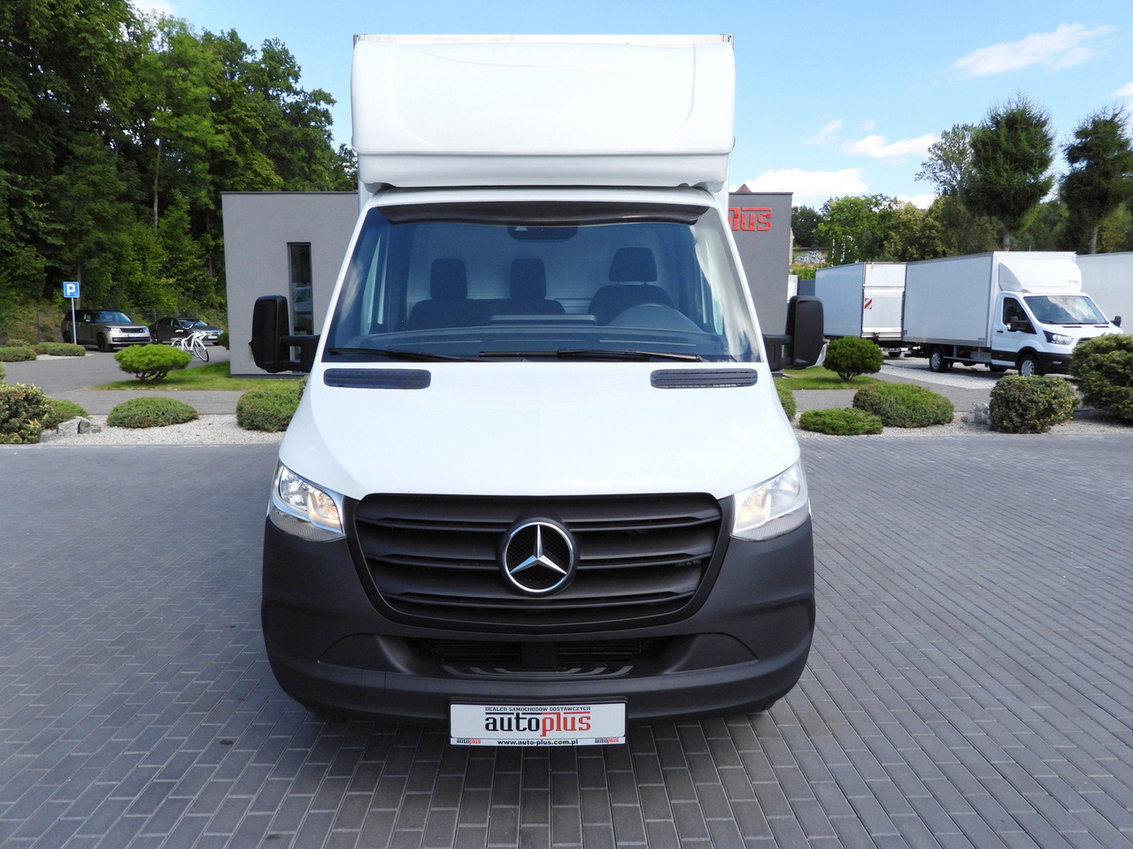 MERCEDES SPRINTER 514 BOX LIFT 8 PALLETS CRUISE CONTROL TWIN WHEELS AIR CONDITIONING 140HP - Autoutilitară box: Foto 5 MERCEDES SPRINTER 514 BOX LIFT 8 PALLETS CRUISE CONTROL TWIN WHEELS AIR CONDITIONING 140HP - Autoutilitară box: Foto 5