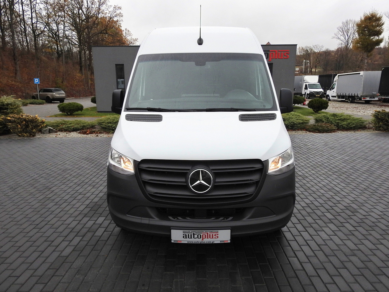 MERCEDES eSprinter NEW ELECTRIC VAN AUTOMATIC TRANSMISSION GUARANTEE 95HP - Dubă, Autoutilitară electrică: Foto 5 MERCEDES eSprinter NEW ELECTRIC VAN AUTOMATIC TRANSMISSION GUARANTEE 95HP - Dubă, Autoutilitară electrică: Foto 5