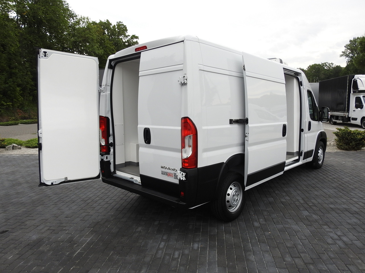 OPEL MOVANO REFRIGERATOR VAN 0*C HEATING FUNCTION AIR CONDITIONING 140HP - Autoutilitară frigorifica: Foto 3 OPEL MOVANO REFRIGERATOR VAN 0*C HEATING FUNCTION AIR CONDITIONING 140HP - Autoutilitară frigorifica: Foto 3