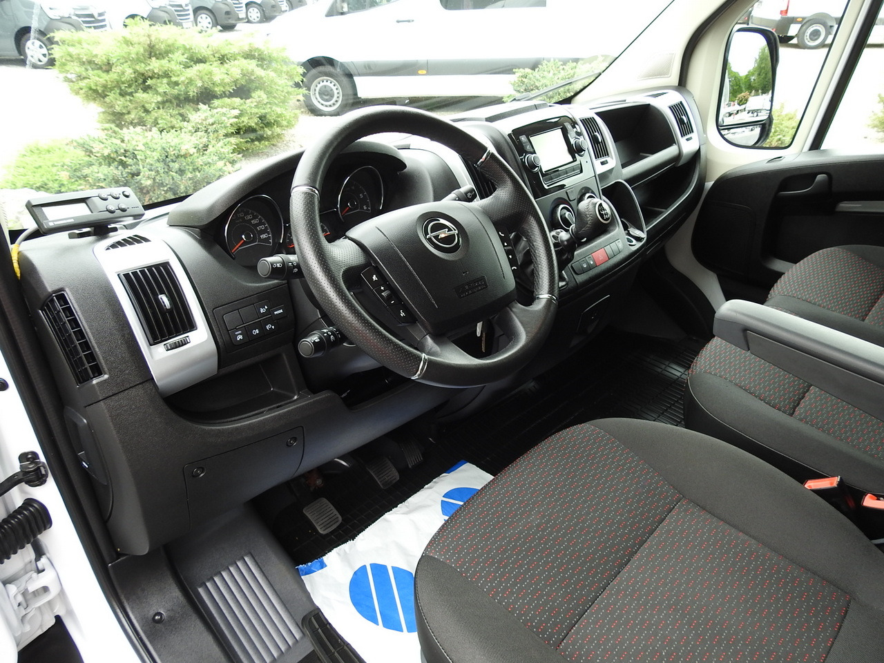 OPEL MOVANO REFRIGERATOR VAN 0*C HEATING FUNCTION AIR CONDITIONING 140HP - Autoutilitară frigorifica: Foto 2 OPEL MOVANO REFRIGERATOR VAN 0*C HEATING FUNCTION AIR CONDITIONING 140HP - Autoutilitară frigorifica: Foto 2