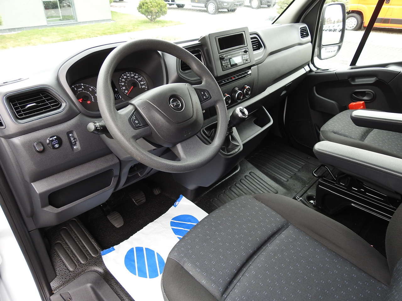 OPEL MOVANO TARPAULIN 8 PALLETS WEBASTO CRUISE CONTROL LED LIGHTS PNEUMATICS AIR CONDITIONING 165HP - Autoutilitară cu prelată: Foto 2 OPEL MOVANO TARPAULIN 8 PALLETS WEBASTO CRUISE CONTROL LED LIGHTS PNEUMATICS AIR CONDITIONING 165HP - Autoutilitară cu prelată: Foto 2