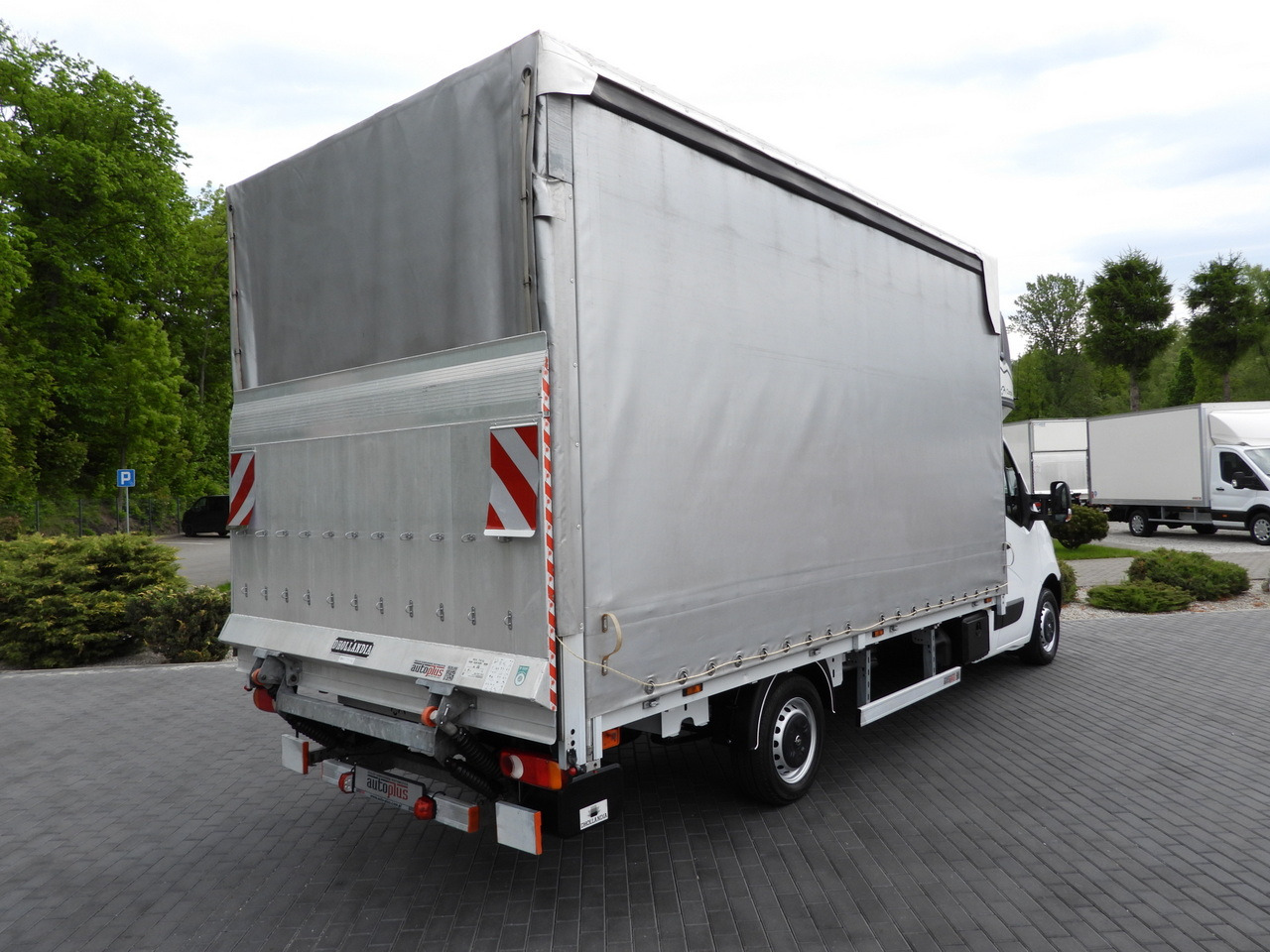 OPEL MOVANO TARPAULIN LIFT 9 PALLETS WEBASTO CRUISE CONTROL LED LIGHTS PNEUMATICS AIR CONDITIONING 165HP - Autoutilitară cu prelată: Foto 3 OPEL MOVANO TARPAULIN LIFT 9 PALLETS WEBASTO CRUISE CONTROL LED LIGHTS PNEUMATICS AIR CONDITIONING 165HP - Autoutilitară cu prelată: Foto 3
