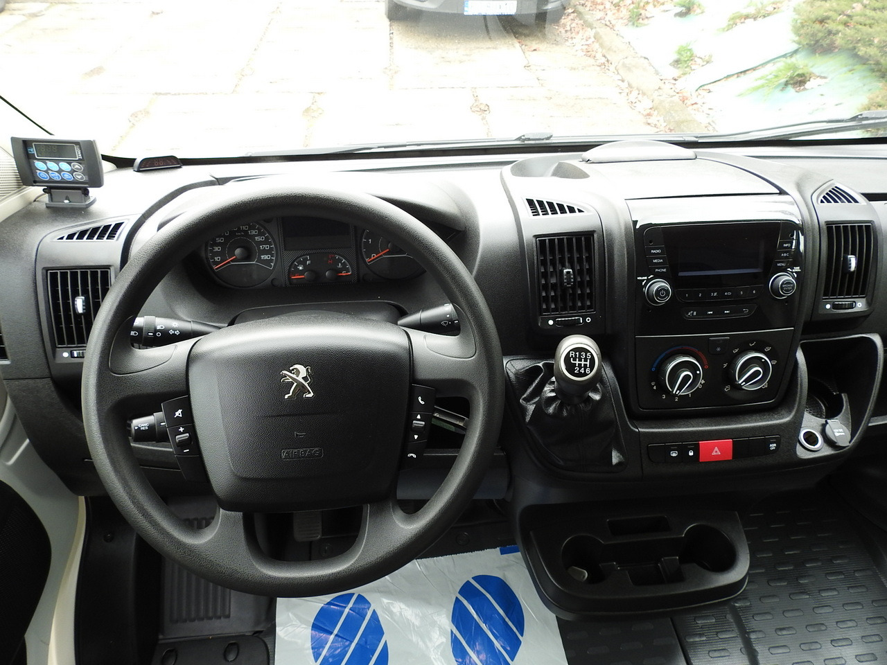 Autoutilitară frigorifica PEUGEOT BOXER REFRIGERATOR VAN -5*C TWO COMPARTMENTS CRUISE CONTROL AIR CONDITIONING  120HP: Foto 33