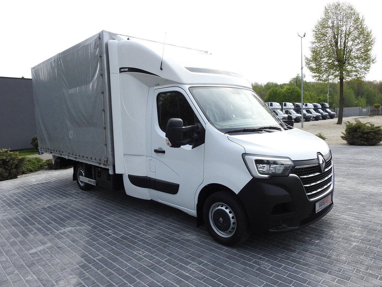 RENAULT MASTER TARPAULIN 10 PALLETS WEBASTO CRUISE CONTROL AIR CONDITIONING LED LIGHTS PNEUMATICS 165HP - Autoutilitară cu prelată: Foto 4 RENAULT MASTER TARPAULIN 10 PALLETS WEBASTO CRUISE CONTROL AIR CONDITIONING LED LIGHTS PNEUMATICS 165HP - Autoutilitară cu prelată: Foto 4