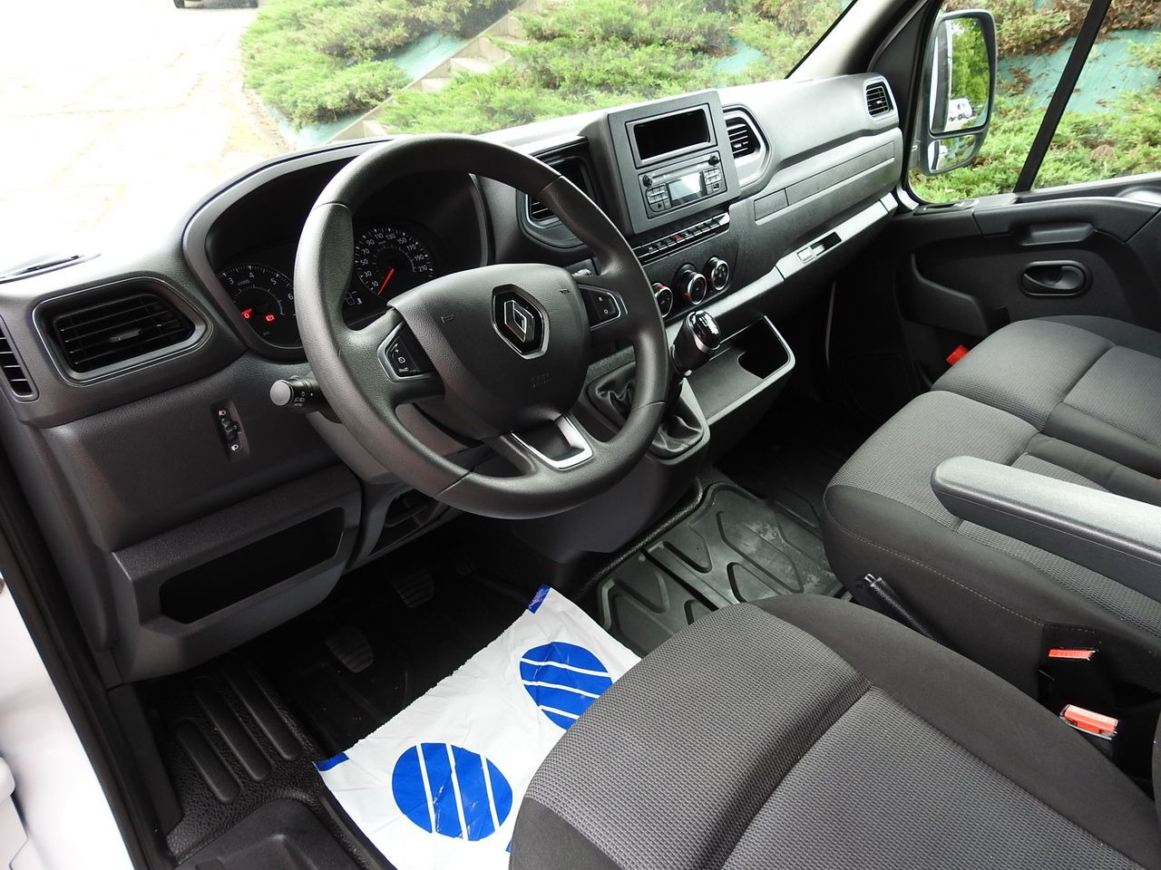 RENAULT MASTER TARPAULIN 10 PALLETS WEBASTO CRUISE CONTROL LED LIGHTS PNEUMATICS AIR CONDITIONING 165HP - Autoutilitară cu prelată: Foto 2 RENAULT MASTER TARPAULIN 10 PALLETS WEBASTO CRUISE CONTROL LED LIGHTS PNEUMATICS AIR CONDITIONING 165HP - Autoutilitară cu prelată: Foto 2