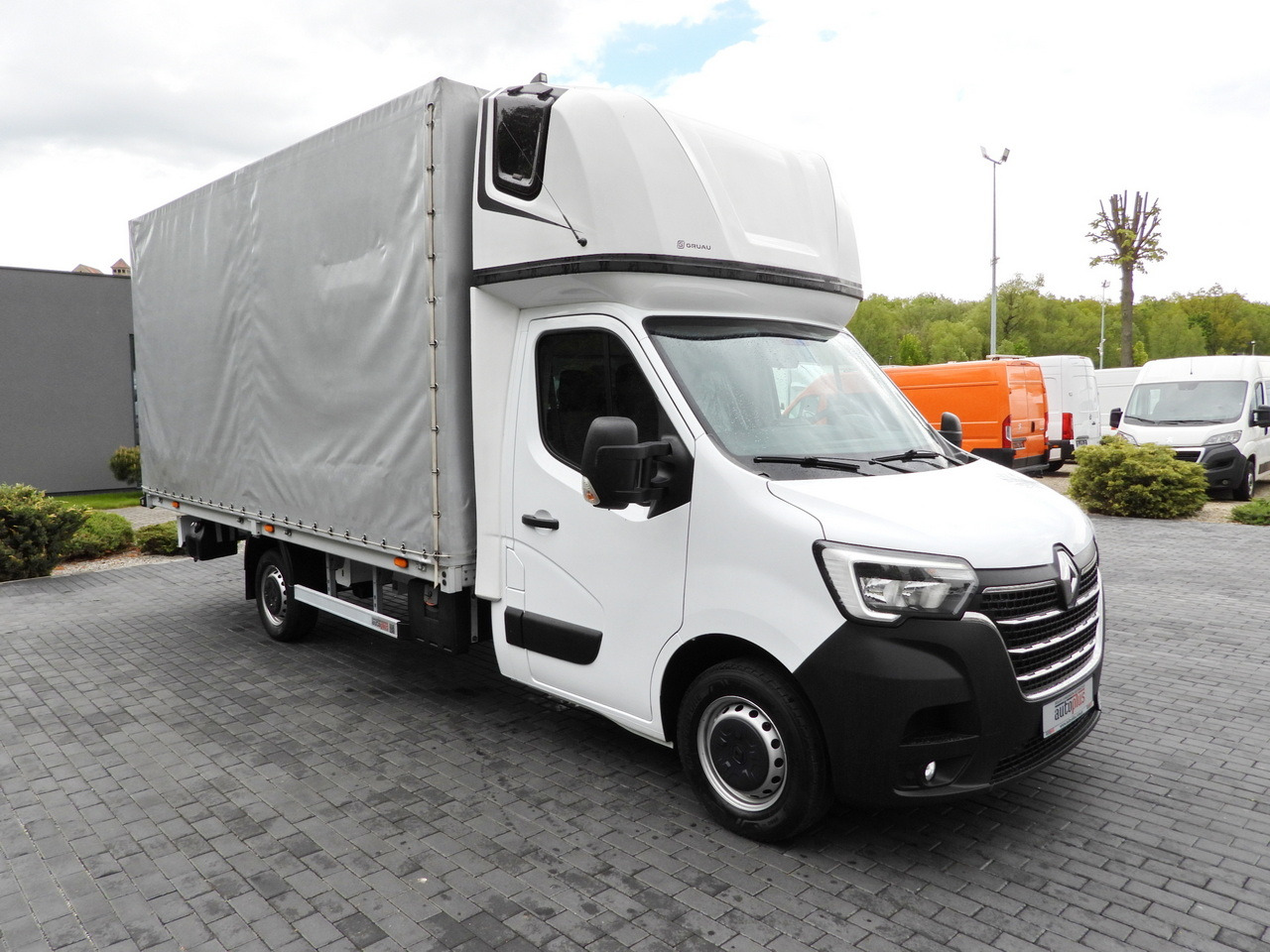 RENAULT MASTER TARPAULIN 10 PALLETS WEBASTO CRUISE CONTROL LED LIGHTS PNEUMATICS AIR CONDITIONING 165HP - Autoutilitară cu prelată: Foto 4 RENAULT MASTER TARPAULIN 10 PALLETS WEBASTO CRUISE CONTROL LED LIGHTS PNEUMATICS AIR CONDITIONING 165HP - Autoutilitară cu prelată: Foto 4