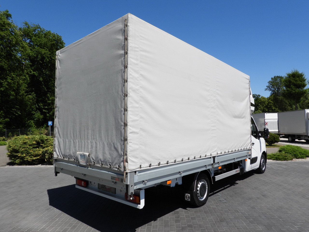 RENAULT MASTER TARPAULIN 10 PALLETS WEBASTO CRUISE CONTROL LED LIGHTS PNEUMATICS AIR CONDITIONING 165HP - Autoutilitară cu prelată: Foto 3 RENAULT MASTER TARPAULIN 10 PALLETS WEBASTO CRUISE CONTROL LED LIGHTS PNEUMATICS AIR CONDITIONING 165HP - Autoutilitară cu prelată: Foto 3