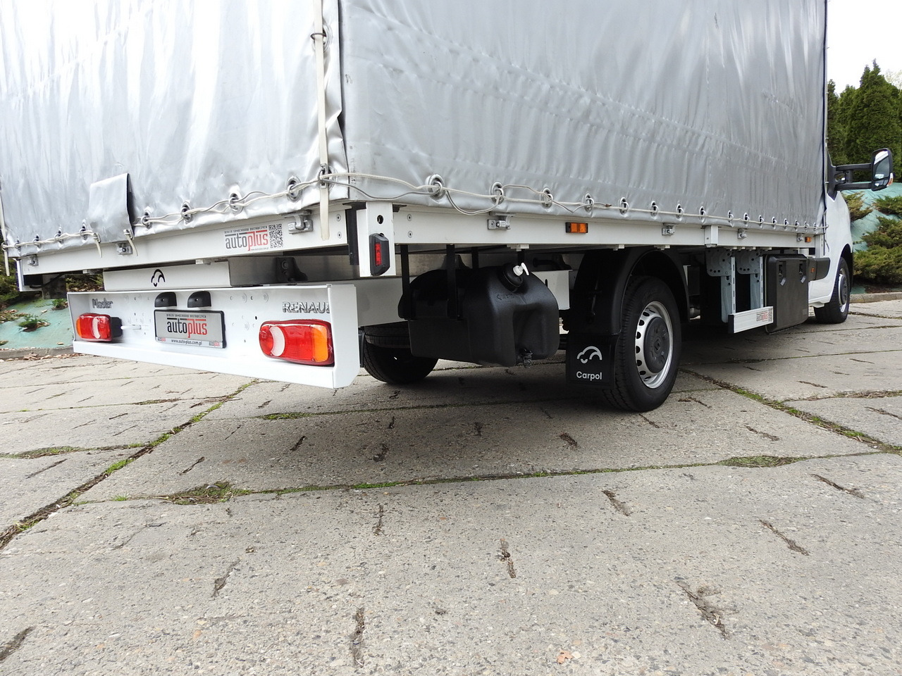 Autoutilitară cu prelată RENAULT MASTER TARPAULIN 10 PALLETS WEBASTO CRUISE CONTROL NAVIGATION AIR CONDITIONING LED LIGHTS PNEUMATICS 165HP: Foto 26 Autoutilitară cu prelată RENAULT MASTER TARPAULIN 10 PALLETS WEBASTO CRUISE CONTROL NAVIGATION AIR CONDITIONING LED LIGHTS PNEUMATICS 165HP: Foto 26