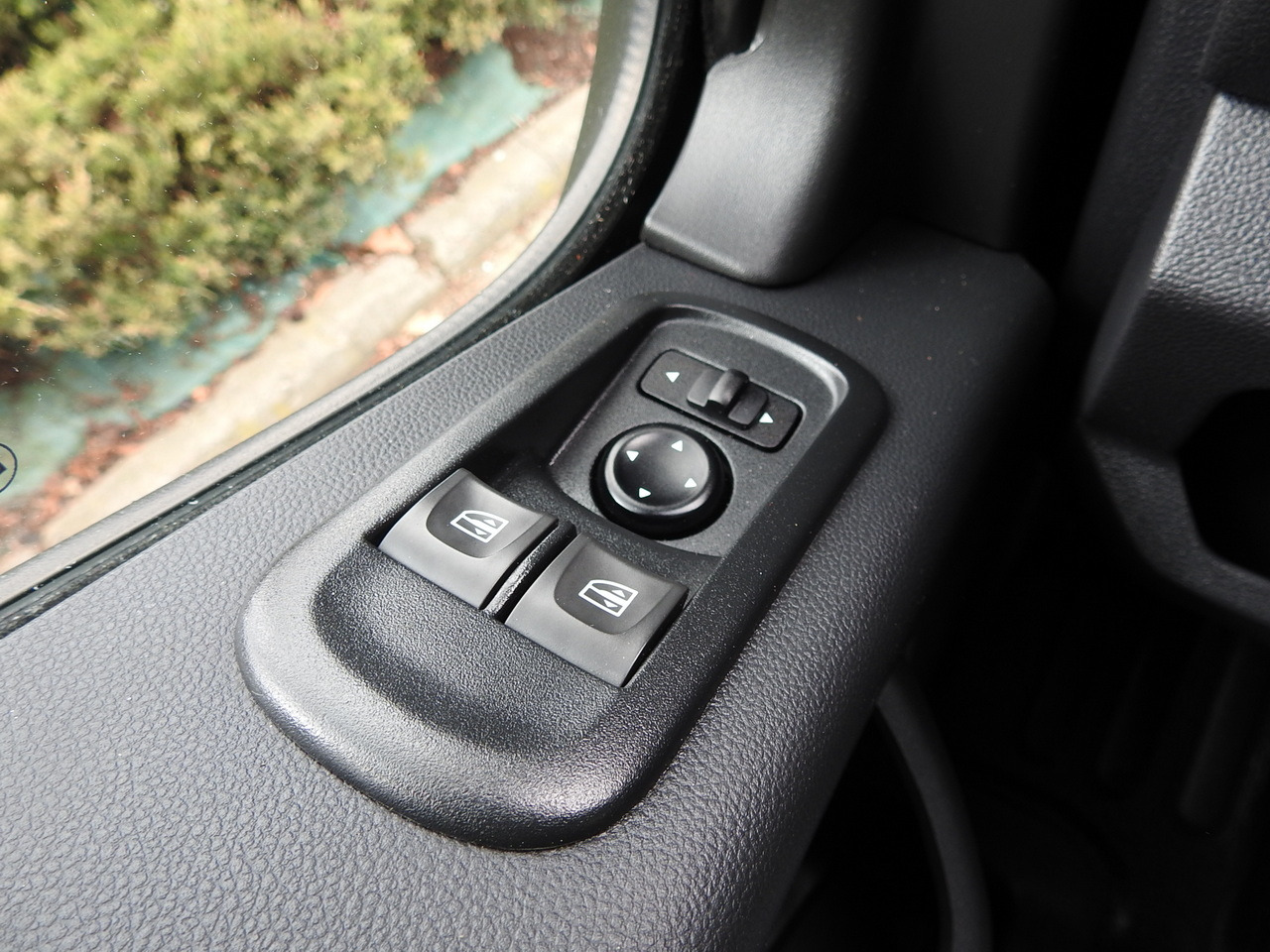 Autoutilitară cu prelată RENAULT MASTER TARPAULIN 10 PALLETS WEBASTO CRUISE CONTROL NAVIGATION AIR CONDITIONING LED LIGHTS PNEUMATICS 165HP: Foto 29 Autoutilitară cu prelată RENAULT MASTER TARPAULIN 10 PALLETS WEBASTO CRUISE CONTROL NAVIGATION AIR CONDITIONING LED LIGHTS PNEUMATICS 165HP: Foto 29