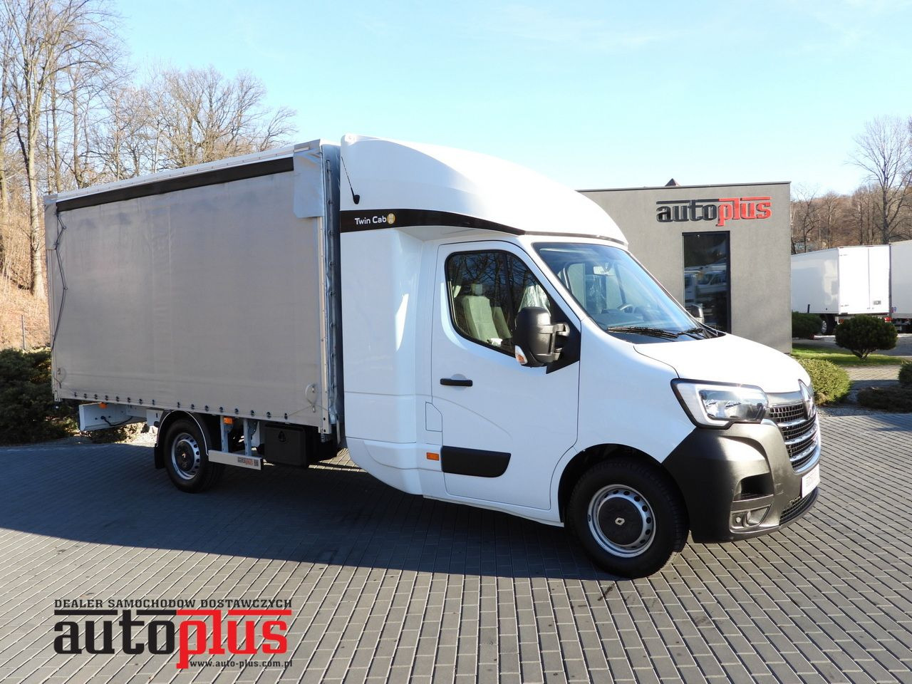 RENAULT MASTER TARPAULIN 8 PALLETS WEBASTO CRUISE CONTROL LED LIGHTS AIR CONDITIONING 165HP - Autoutilitară cu prelată: Foto 1 RENAULT MASTER TARPAULIN 8 PALLETS WEBASTO CRUISE CONTROL LED LIGHTS AIR CONDITIONING 165HP - Autoutilitară cu prelată: Foto 1