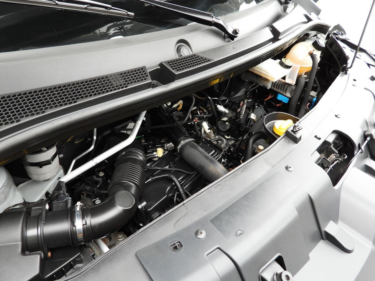 Autoutilitară cu prelată RENAULT MASTER TARPAULIN LIFT 9 PALLETS WEBASTO CRUISE CONTROL LED LIGHTS PNEUMATICS AIR CONDITIONING 165HP: Foto 30 Autoutilitară cu prelată RENAULT MASTER TARPAULIN LIFT 9 PALLETS WEBASTO CRUISE CONTROL LED LIGHTS PNEUMATICS AIR CONDITIONING 165HP: Foto 30