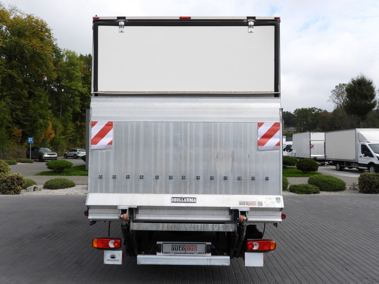 Autoutilitară cu prelată RENAULT MASTER TARPAULIN LIFT 9 PALLETS WEBASTO CRUISE CONTROL LED LIGHTS PNEUMATICS AIR CONDITIONING 165HP: Foto 11 Autoutilitară cu prelată RENAULT MASTER TARPAULIN LIFT 9 PALLETS WEBASTO CRUISE CONTROL LED LIGHTS PNEUMATICS AIR CONDITIONING 165HP: Foto 11