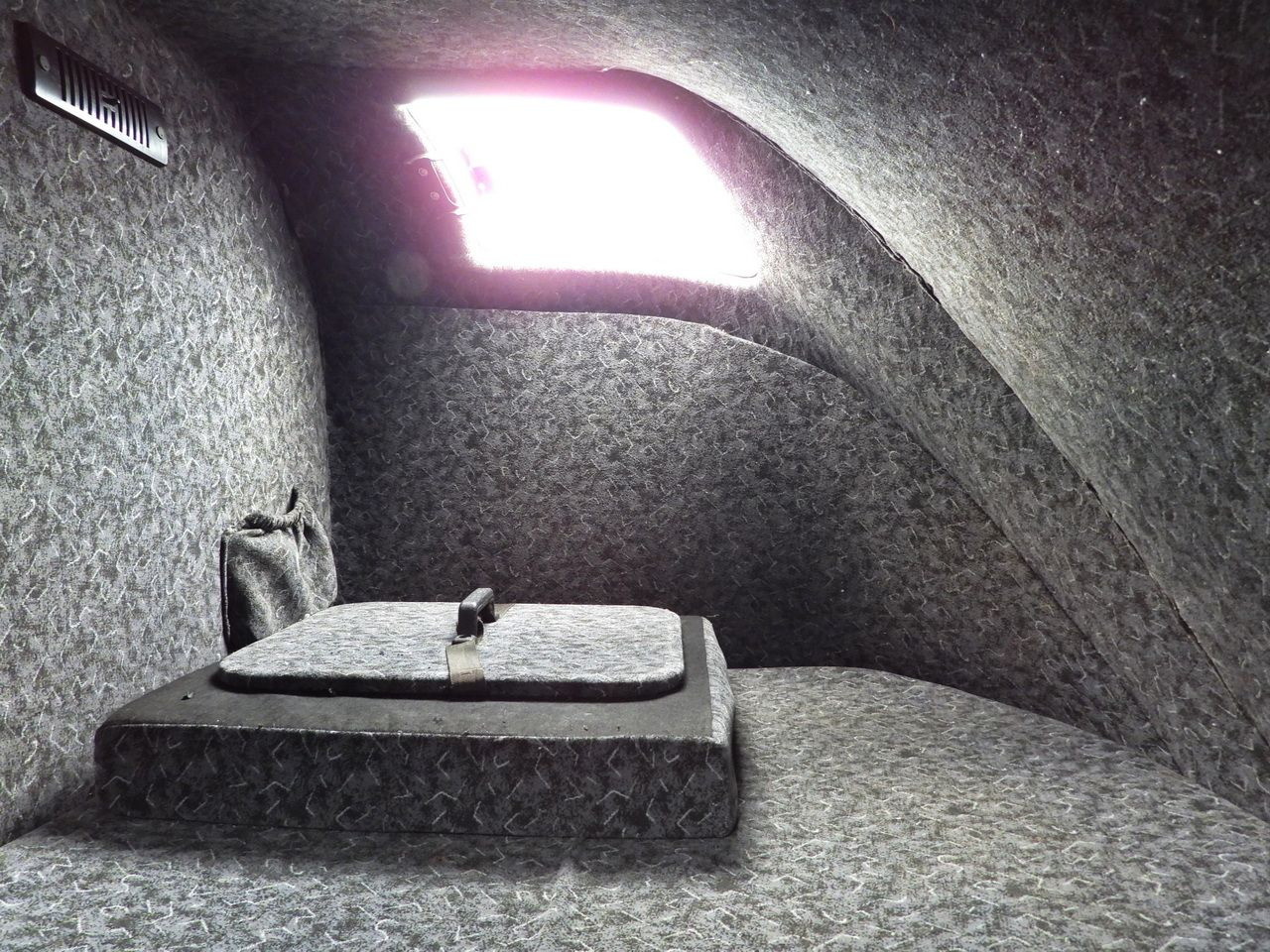 Autoutilitară cu prelată RENAULT MASTER TARPAULIN LIFT 9 PALLETS WEBASTO CRUISE CONTROL LED LIGHTS PNEUMATICS AIR CONDITIONING 165HP: Foto 46 Autoutilitară cu prelată RENAULT MASTER TARPAULIN LIFT 9 PALLETS WEBASTO CRUISE CONTROL LED LIGHTS PNEUMATICS AIR CONDITIONING 165HP: Foto 46