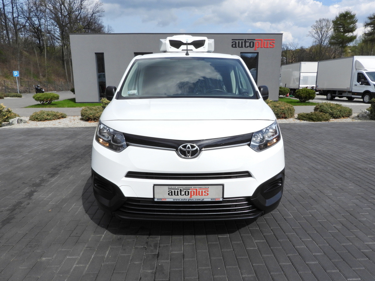 TOYOTA PROACE CITY REFRIGERATOR VAN -15*C POWER SUPPLY 230V CRUISE CONTROL AIR CONDITIONING 100HP - Autoutilitară frigorifica: Foto 5 TOYOTA PROACE CITY REFRIGERATOR VAN -15*C POWER SUPPLY 230V CRUISE CONTROL AIR CONDITIONING 100HP - Autoutilitară frigorifica: Foto 5