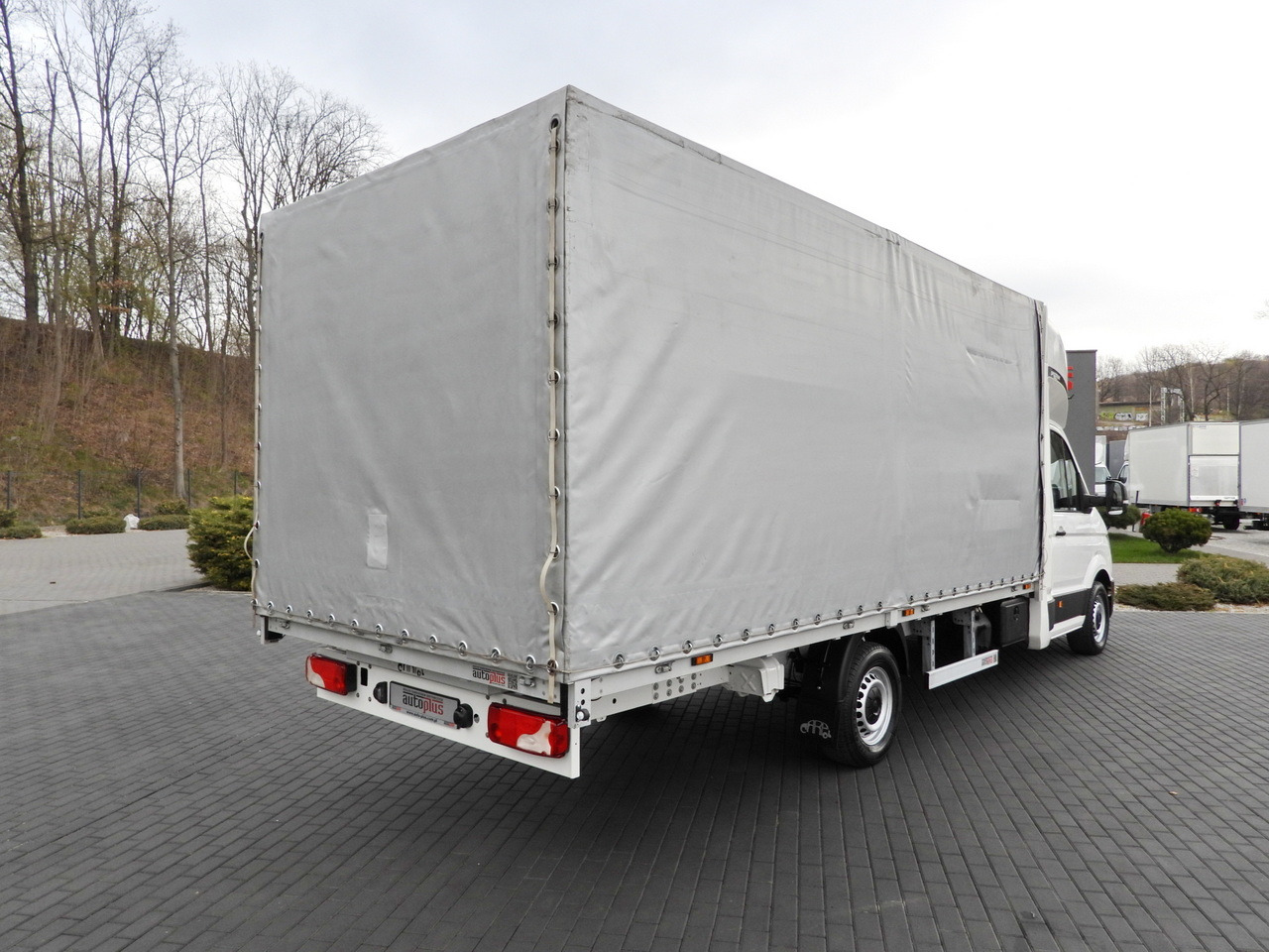 VOLKSWAGEN CRAFTER TARPAULIN 10 PALLETS WEBASTO CRUISE CONTROL LED LIGHTS 180HP - Autoutilitară cu prelată: Foto 3 VOLKSWAGEN CRAFTER TARPAULIN 10 PALLETS WEBASTO CRUISE CONTROL LED LIGHTS 180HP - Autoutilitară cu prelată: Foto 3